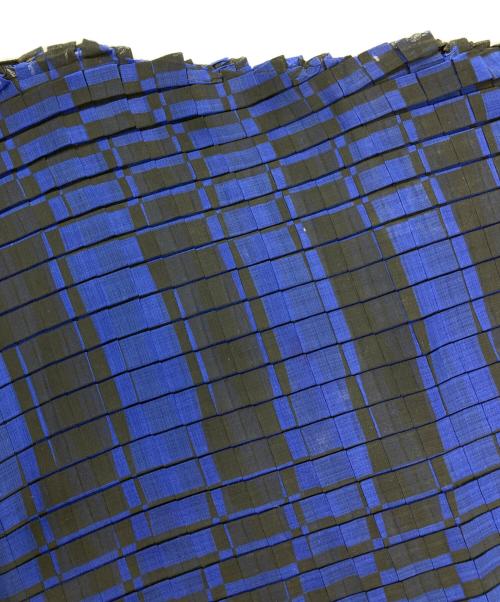 ISSEY MIYAKE（イッセイミヤケ）ISSEY MIYAKE (イッセイミヤケ) スクエアプリーツトップ ブルー サイズ:２の古着・服飾アイテム