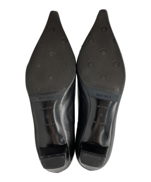 MIU MIU（ミュウミュウ）MIU MIU (ミュウミュウ) フラットパンプス ブラック サイズ:36の古着・服飾アイテム