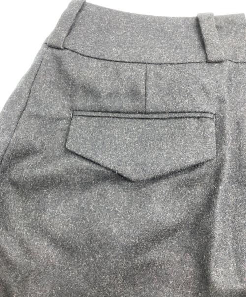 MARGARET HOWELL（マーガレットハウエル）MARGARET HOWELL (マーガレットハウエル) FOX BROTERS ウールタックスカート ダークグレー サイズ:SIZE 3の古着・服飾アイテム