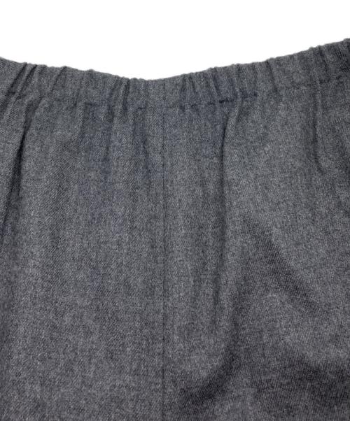 ENFOLD（エンフォルド）ENFOLD (エンフォルド) STRAIGHT-WIDE PANTS グレー サイズ:38の古着・服飾アイテム