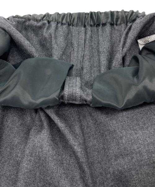 ENFOLD（エンフォルド）ENFOLD (エンフォルド) STRAIGHT-WIDE PANTS グレー サイズ:38の古着・服飾アイテム