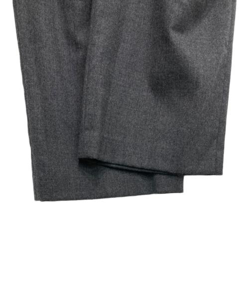 ENFOLD（エンフォルド）ENFOLD (エンフォルド) STRAIGHT-WIDE PANTS グレー サイズ:38の古着・服飾アイテム