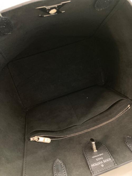 LOUIS VUITTON（ルイ ヴィトン）LOUIS VUITTON (ルイ ヴィトン) ロックミーカバ トートバッグ ブラックの古着・服飾アイテム
