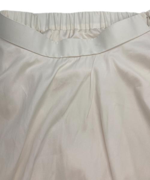 FRAY ID（フレイ アイディー）FRAY ID (フレイ アイディー) イレヘムティアードスカート ホワイトの古着・服飾アイテム