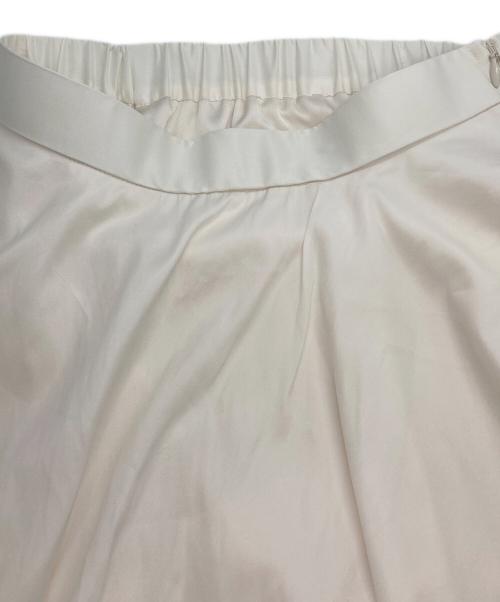 FRAY ID（フレイ アイディー）FRAY ID (フレイ アイディー) イレヘムティアードスカート ホワイトの古着・服飾アイテム