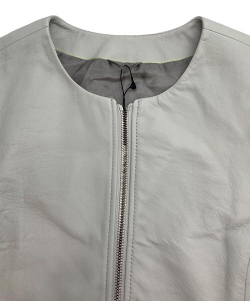 ANAYI（アナイ）ANAYI (アナイ) ノーカラーラムレザージャケット グレー サイズ:36 未使用品の古着・服飾アイテム