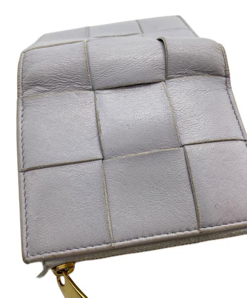 BOTTEGA VENETA（ボッテガベネタ）BOTTEGA VENETA (ボッテガベネタ) カセットスモール二つ折りウォレット パープルの古着・服飾アイテム