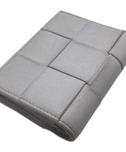 BOTTEGA VENETA（ボッテガベネタ）BOTTEGA VENETA (ボッテガベネタ) カセットスモール二つ折りウォレット パープルの古着・服飾アイテム