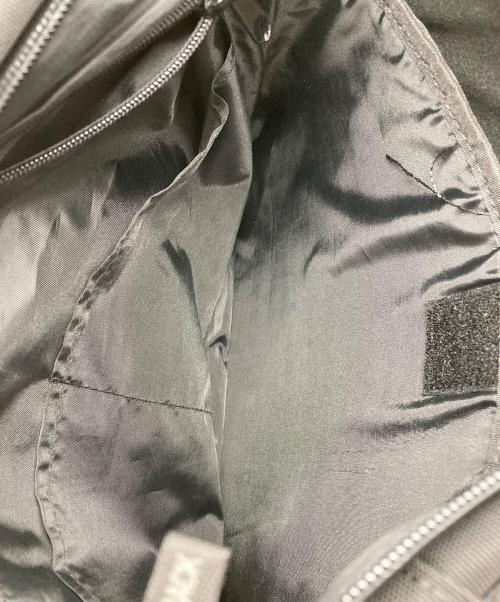 untrack（アントラック）untrack (アントラック) ショルダーバッグ ブラックの古着・服飾アイテム