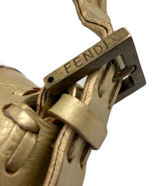 FENDI（フェンディ）FENDI (フェンディ) ズッカ柄 マンマバケット ハンドバッグ ゴールドの古着・服飾アイテム