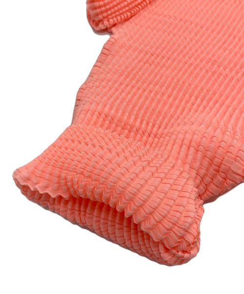 ISSEY MIYAKE PLEATS (T.)（イッセイミヤケ プリーツ）ISSEY MIYAKE PLEATS (T.) (イッセイミヤケ プリーツ) プリーツカットソー ピンク サイズ:Mの古着・服飾アイテム