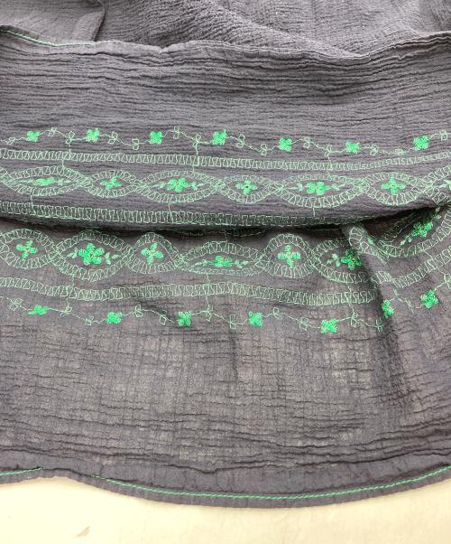 me ISSEY MIYAKE（ミーイッセイ ミヤケ）me ISSEY MIYAKE (ミーイッセイ ミヤケ) スカート ネイビー×グリーン サイズ:記載なしの古着・服飾アイテム