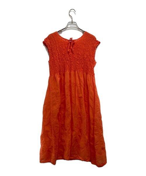 me ISSEY MIYAKE（ミーイッセイ ミヤケ）me ISSEY MIYAKE (ミーイッセイ ミヤケ) ノースリーブワンピース オレンジ サイズ:不明の古着・服飾アイテム