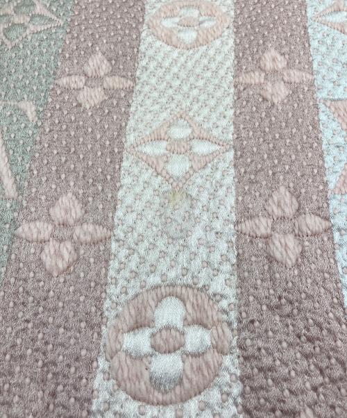 LOUIS VUITTON（ルイ ヴィトン）LOUIS VUITTON (ルイ ヴィトン) エシャルプ・ロゴマニア レインボー クリスタルピンク ピンクの古着・服飾アイテム