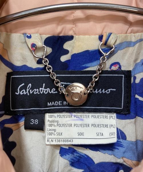 Salvatore Ferragamo（サルヴァトーレ フェラガモ）Salvatore Ferragamo (サルヴァトーレ フェラガモ) キルティングジャケット ピンク サイズ:38の古着・服飾アイテム