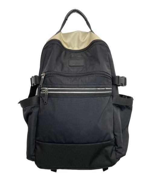 TUMI（トゥミ）TUMI (トゥミ) ナイロンリュック ブラック×アイボリーの古着・服飾アイテム