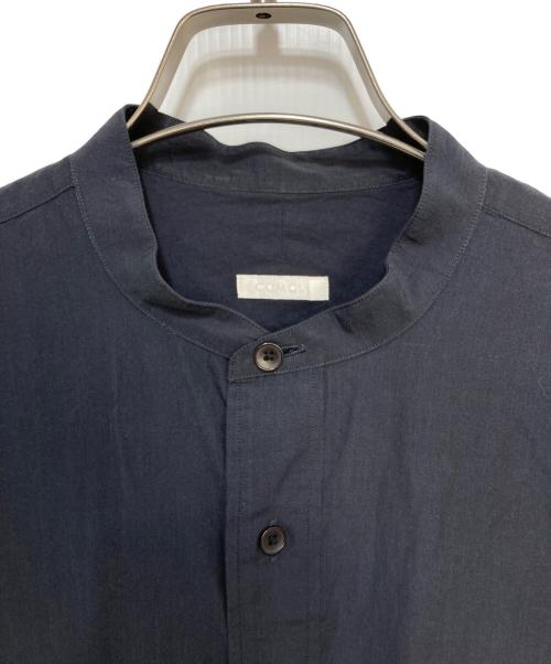 COMOLI（コモリ）COMOLI (コモリ) バンドカラーシャツ ネイビー サイズ:2の古着・服飾アイテム