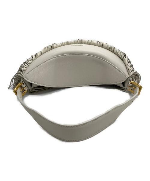 J&M DAVIDSON（ジェイ＆エム デヴィッドソン）J&M DAVIDSON (ジェイ＆エム デヴィッドソン) FIESTAワンショルダーバッグ ホワイトの古着・服飾アイテム