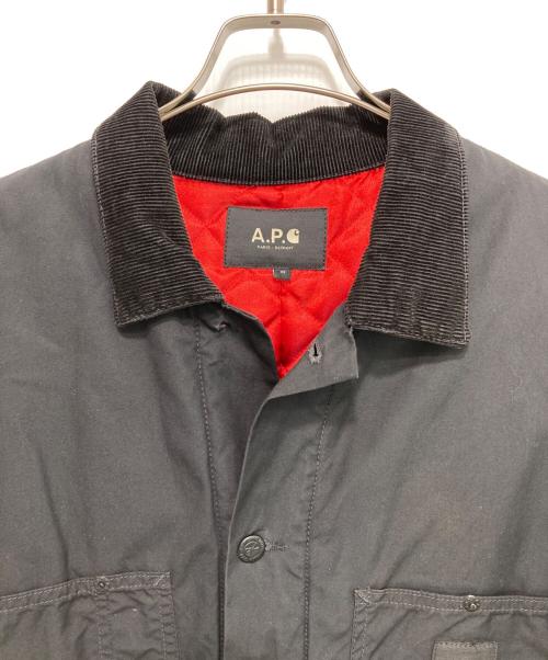 A.P.C.（アーペーセー）A.P.C. (アーペーセー) CarHartt (カーハート) GABRIELLE COAT ブラック×レッド サイズ:Ｍの古着・服飾アイテム