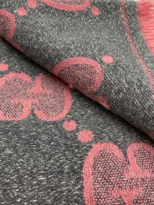 GUCCI（グッチ）GUCCI (グッチ) GG ウールラメジャカードスカーフ ピンク×グレーの古着・服飾アイテム