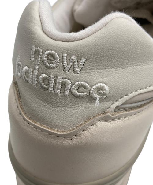NEW BALANCE（ニューバランス）NEW BALANCE (ニューバランス) ローカットスニーカー ベージュ サイズ:9の古着・服飾アイテム