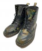 Dr.Martensドクターマーチン）の古着「カモ柄8ホールブーツ」｜オリーブ×ブラック