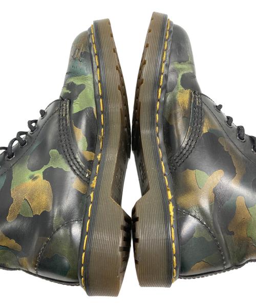 Dr.Martens（ドクターマーチン）Dr.Martens (ドクターマーチン) カモ柄8ホールブーツ オリーブ×ブラック サイズ:不明の古着・服飾アイテム
