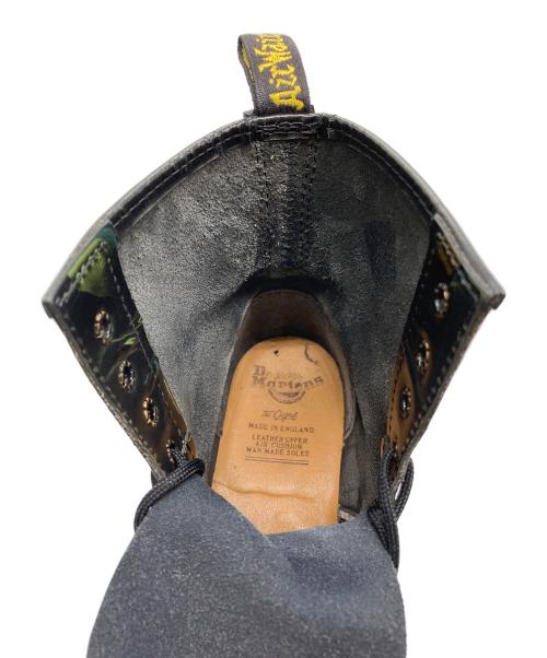 Dr.Martens（ドクターマーチン）Dr.Martens (ドクターマーチン) カモ柄8ホールブーツ オリーブ×ブラック サイズ:不明の古着・服飾アイテム