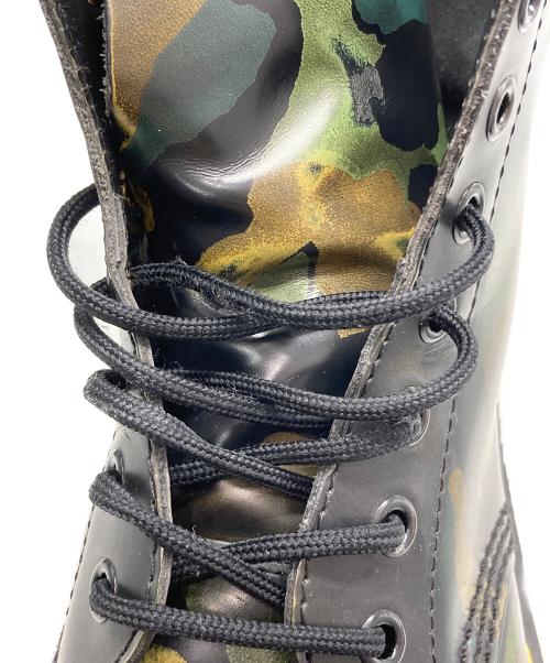 Dr.Martens（ドクターマーチン）Dr.Martens (ドクターマーチン) カモ柄8ホールブーツ オリーブ×ブラック サイズ:不明の古着・服飾アイテム