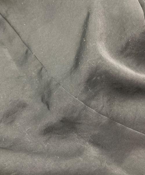 ISSEY MIYAKE（イッセイミヤケ）ISSEY MIYAKE (イッセイミヤケ) サテンシャツ ブラック サイズ:2の古着・服飾アイテム