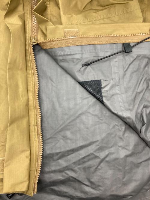 Beyond Clothing（ビヨンドクロージング）Beyond Clothing (ビヨンドクロージング) PCU LEVEL6 GORE-TEX JACKET ブラウン サイズ:Lの古着・服飾アイテム
