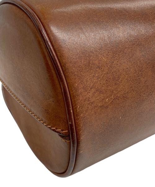 MIU MIU（ミュウミュウ）MIU MIU (ミュウミュウ) ミニドラムバッグ ブラウンの古着・服飾アイテム