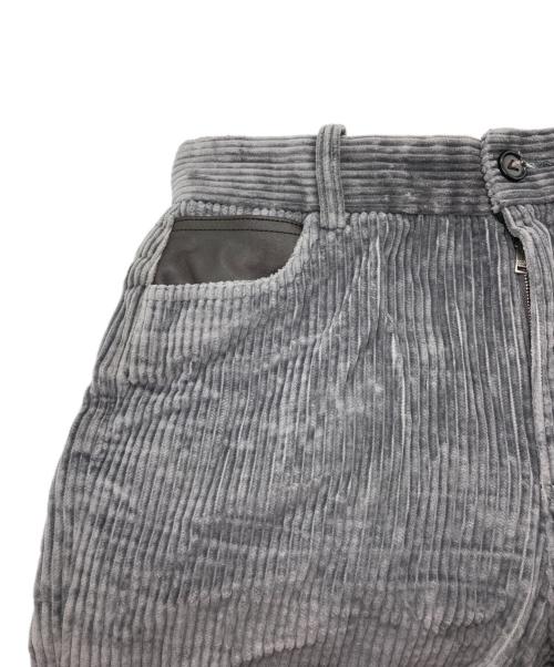 BOTTEGA VENETA（ボッテガベネタ）BOTTEGA VENETA (ボッテガベネタ) Corduroy trousers グレー サイズ:SIZE 40の古着・服飾アイテム