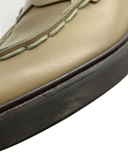 TOD'S（トッズ）TOD'S (トッズ) ロゴエンボス ローファー オリーブ サイズ:8 1/2の古着・服飾アイテム