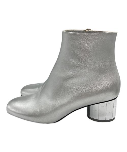 Salvatore Ferragamo（サルヴァトーレ フェラガモ）Salvatore Ferragamo (サルヴァトーレ フェラガモ) ヒールブーツ シルバー サイズ:7の古着・服飾アイテム