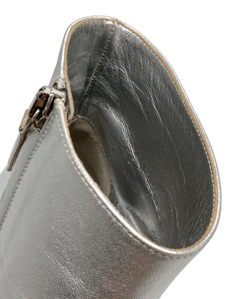 Salvatore Ferragamo（サルヴァトーレ フェラガモ）Salvatore Ferragamo (サルヴァトーレ フェラガモ) ヒールブーツ シルバー サイズ:7の古着・服飾アイテム