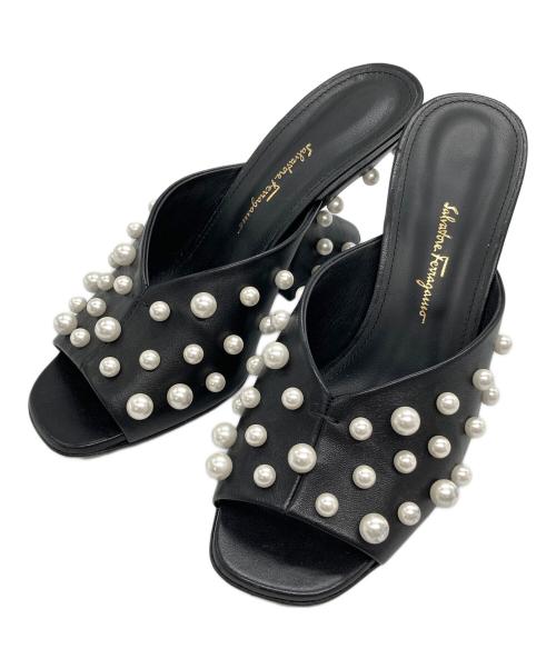 Salvatore Ferragamo（サルヴァトーレ フェラガモ）Salvatore Ferragamo (サルヴァトーレ フェラガモ) パールミュール ブラック サイズ:6の古着・服飾アイテム