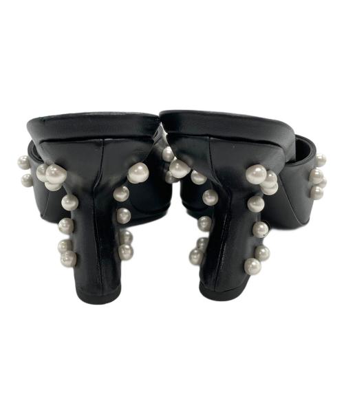 Salvatore Ferragamo（サルヴァトーレ フェラガモ）Salvatore Ferragamo (サルヴァトーレ フェラガモ) パールミュール ブラック サイズ:6の古着・服飾アイテム