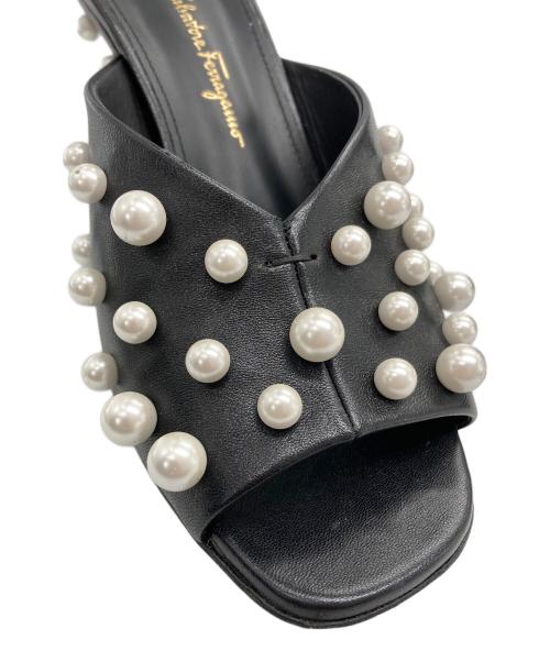 Salvatore Ferragamo（サルヴァトーレ フェラガモ）Salvatore Ferragamo (サルヴァトーレ フェラガモ) パールミュール ブラック サイズ:6の古着・服飾アイテム