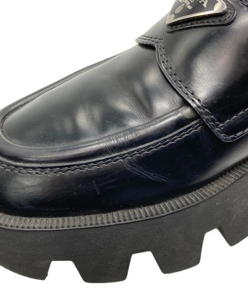 PRADA（プラダ）PRADA (プラダ) ロゴプレート ローファー ブラック サイズ: 5 1/2の古着・服飾アイテム