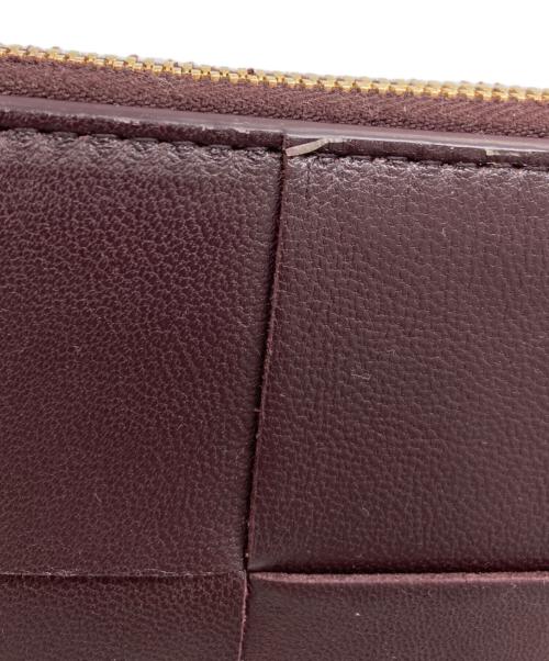 BOTTEGA VENETA（ボッテガベネタ）BOTTEGA VENETA (ボッテガベネタ) カセットジップアラウンドウォレット ブラウンの古着・服飾アイテム