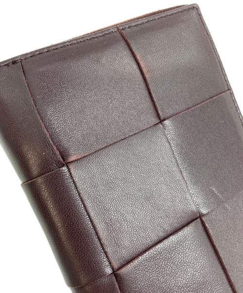 BOTTEGA VENETA（ボッテガベネタ）BOTTEGA VENETA (ボッテガベネタ) カセットジップアラウンドウォレット ブラウンの古着・服飾アイテム