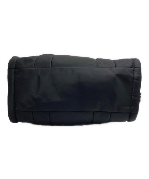 MARC JACOBS（マークジェイコブス）MARC JACOBS (マークジェイコブス) ザ パフィー ナイロン トート バッグ ミディアム ブラックの古着・服飾アイテム