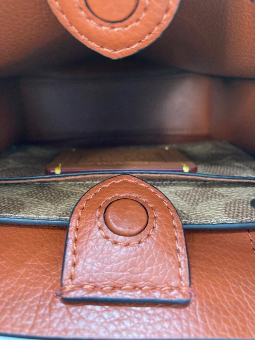COACH（コーチ）COACH (コーチ) リレー トート バッグ 17・レキシー ブラック×ブラウンの古着・服飾アイテム
