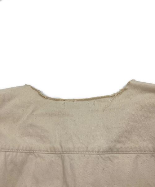 UNUSED（アンユーズド）UNUSED (アンユーズド) カットオフノーカラージャケット アイボリー サイズ:3の古着・服飾アイテム