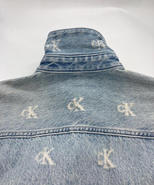 Calvin Klein Jeans（カルバンクラインジーンズ）Calvin Klein Jeans (カルバンクラインジーンズ) Distressed Indigo Denim Shirt Dress ディストレスド インディゴ デニム シャツドレス ライトインディゴ サイズ:Ｓの古着・服飾アイテム