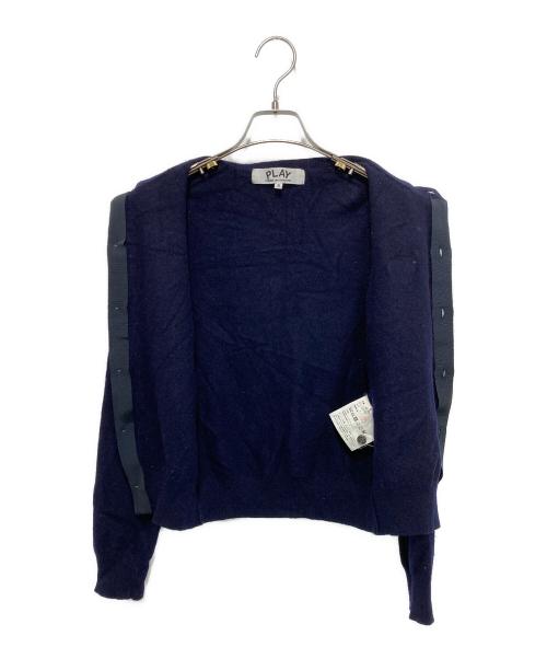 PLAY COMME des GARCONS（プレイコムデギャルソン）PLAY COMME des GARCONS (プレイコムデギャルソン) Round Neck Cardigan With White Emblem Navy ネイビー サイズ:Sの古着・服飾アイテム