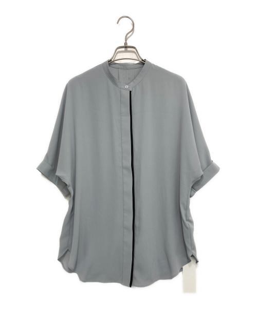 icB（アイシービー）icB (アイシービー) BackSatinAmunzen 5分袖バンドカラーブラウス スカイブルー サイズ:XSの古着・服飾アイテム