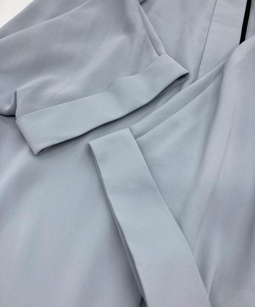 icB（アイシービー）icB (アイシービー) BackSatinAmunzen 5分袖バンドカラーブラウス スカイブルー サイズ:XSの古着・服飾アイテム