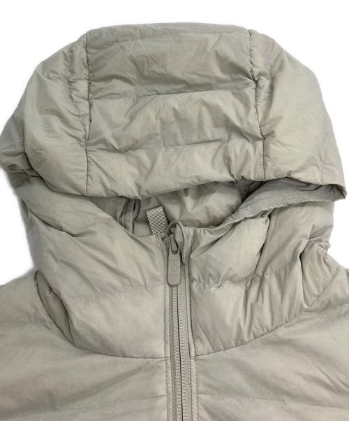 LULULEMON（ルルレモン）LULULEMON (ルルレモン) フーデッド切替ダウンジャケット ベージュ サイズ:4の古着・服飾アイテム